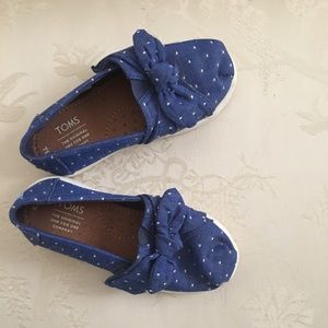 Girls Toms Sneakers